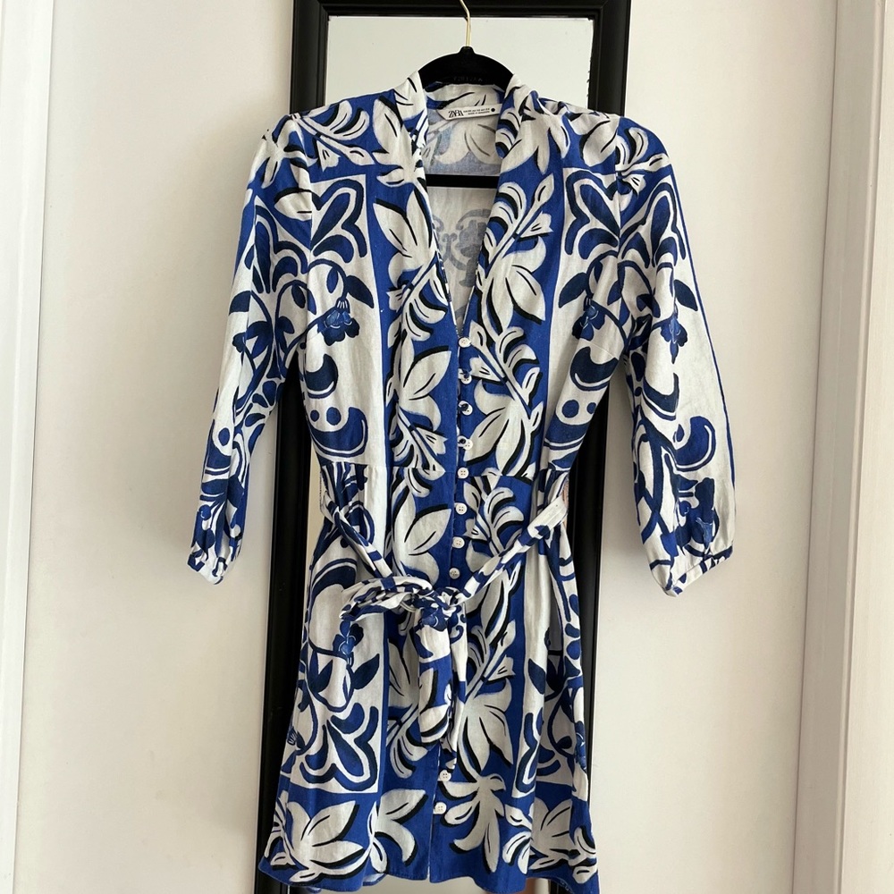 Zara Printed Shirt Dress Spring Summer Vacation
Blue Floral